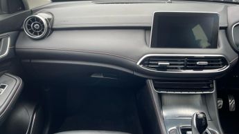 MG HS 1.5 T-GDI Trophy 5dr DCT - Heated Front Seat - Reversing Camera 