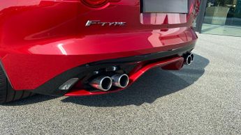 Jaguar F-TYPE 5.0 Supercharged V8 R 2dr Auto