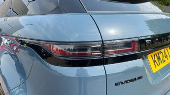 Land Rover Range Rover Evoque 2.0 D200 Dynamic HSE 5dr Auto With Fixed Panoramic Roof and Adap