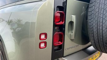 Land Rover Defender 3.0 D250 X-Dynamic HSE 90 3dr Auto With Climate Front Seats and 