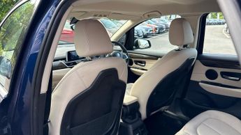 BMW 2 Series 220d xDrive Luxury Step (BMW Business Navigation)(Heated Front S