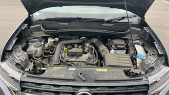 Volkswagen T-Cross 1.0 TSI 110 R-Line 5dr DSG (Cruise Control/Speed Limiter)(Apple 