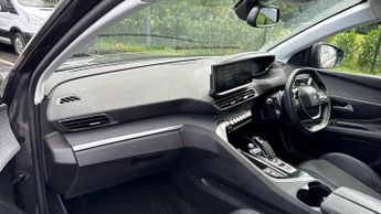 Peugeot 3008 1.2 PureTech Allure Premium 5dr EAT8 (Keyless Go)(Navigation)(Du