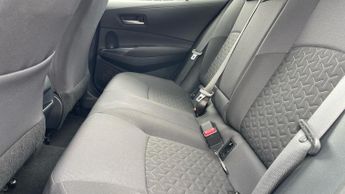 Toyota Corolla 1.8 VVT-i Hybrid Icon Tech 5dr CVT - Heated Front Seats - Revers