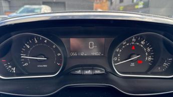 Peugeot 208 1.2 PureTech Allure Premium 5dr (Apple Carplay/Android Auto)(Rea
