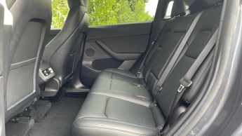 Tesla Model Y RWD 5dr Auto