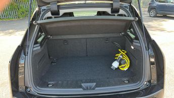 BMW i3 135kW S 42kWh 5dr Auto - Driving Assistant Plus - Interior World