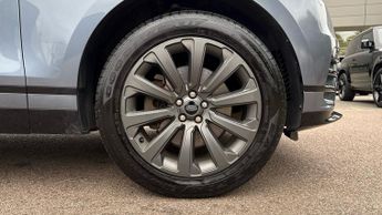 Land Rover Range Rover Velar 2.0 D200 R-Dynamic SE 5dr Auto With Heated Front Seats and Adapt