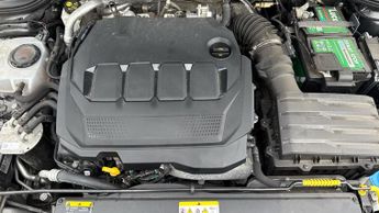 Volkswagen Golf 2.0 TDI Life 5dr DSG (Navigation)(Adaptive Cruise Control/Speed 
