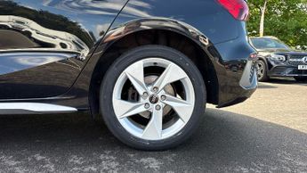 Audi A3 40 TFSI e S Line 5dr S Tronic (Comfort/Sound Pack)(Panoramic Roo