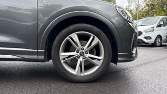 Audi Q3 35 TFSI S Line 5dr S Tronic (Navigation)(Cruise Control/Speed Li