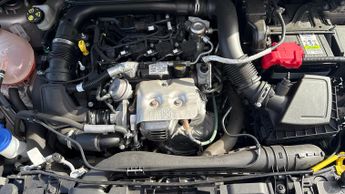 Ford Fiesta 1.0 EcoBoost Vignale 5dr Auto (Rear Parking Sensors)(Panoramic O