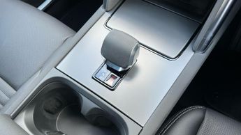 Land Rover Discovery Sport 1.5 P270e Dynamic SE 5dr Auto (5 Seat) With Heated Front Seats a