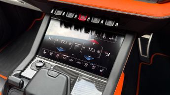 Lamborghini Urus SE 4.0T V8 800 PHEV SE 5dr Auto