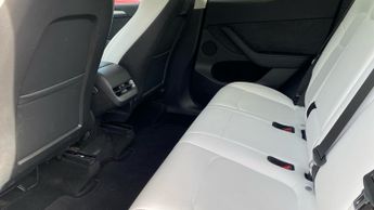 Tesla Model Y Long Range AWD 5dr Auto