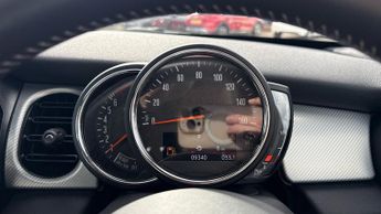 Mini Hatch 1.5 Cooper Exclusive II 5dr Auto (Premium Plus Pack)(Opening Pan