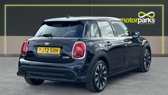 Mini Hatch 1.5 Cooper Exclusive II 5dr Auto (Premium Plus Pack)(Opening Pan