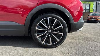 Vauxhall Grandland X 1.6 Hybrid4 300 Ultimate Nav 5dr Auto (Front/Rear Parking Sensor