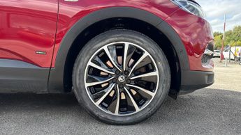 Vauxhall Grandland X 1.6 Hybrid4 300 Ultimate Nav 5dr Auto (Front/Rear Parking Sensor