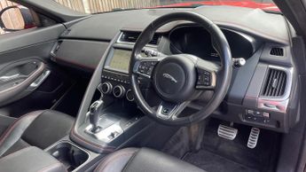 Jaguar E-PACE 2.0 (200) Chequered Flag Edition 5dr Auto - Fixed Panoramic Sunr