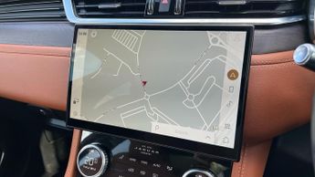 Jaguar F-PACE 2.0 D200 R-Dynamic Black 5dr Auto AWD With Heated Front Seats an