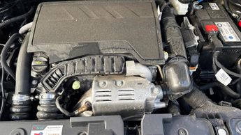 Citroen C4 1.2 PureTech (130) Plus 5dr EAT8 (Navigation)(Apple Carplay/Andr