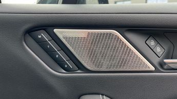 Jaguar I-PACE 294kW EV400 R-Dynamic SE Black 90kWh 5dr Auto With Fixed Panoram