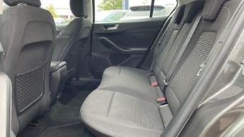 Ford Focus 1.0 EcoBoost 125 Titanium 5dr Auto