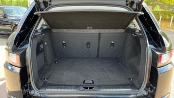 Land Rover Range Rover Evoque 2.0 Ingenium Si4 HSE Dynamic Lux 5dr Auto With Heated Front and 