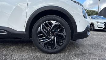 Citroen C4 1.2 PureTech (130) Shine 5dr Auto (Head Up Display)(Navigation)(