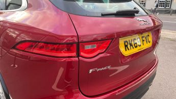Jaguar F-PACE 2.0 (300) Portfolio 5dr Auto AWD