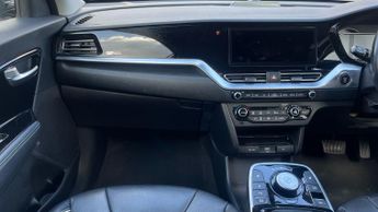 Kia Niro 150kW 4 64kWh 5dr Auto - Navigation - Rear Camera - Heated Front