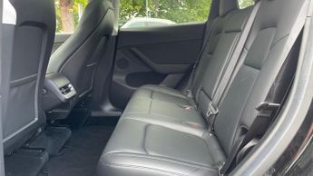 Tesla Model Y Long Range AWD 5dr Auto