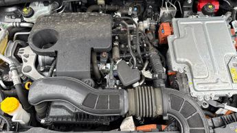 Renault Clio 1.6 E-Tech full hybrid 145 Engineered 5dr Auto - Wireless Chargi
