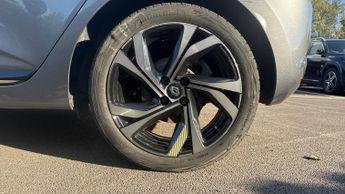 Renault Clio 1.6 E-Tech full hybrid 145 Engineered 5dr Auto - Wireless Chargi