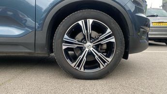 Volvo XC40 2.0 B4P Inscription Pro 5dr AWD Auto