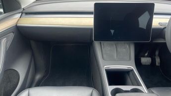 Tesla Model Y Long Range AWD 5dr Auto - Panoramic Sunroof - Heated Front Seat/