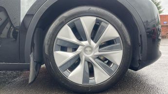 Tesla Model Y Long Range AWD 5dr Auto - Panoramic Sunroof - Heated Front Seat/