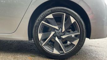 Peugeot 308 1.2 PureTech Allure Premium 5dr EAT8
