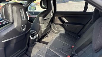 BMW i7 400kW xDrive60 Excellence Pro 105.7kWh 4dr Auto