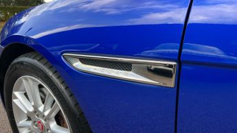 Jaguar XE 2.0 Prestige 4dr Auto With Heated Front Seats and Cruise Control