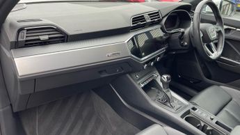 Audi Q3 35 TFSI S Line 5dr S Tronic - Rear Parking Sensors - MMI Navigat