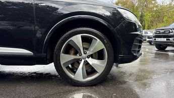 Audi Q7 3.0 TDI Quattro S Line 5dr Tip Auto (Panoramic Glass Roof)(Trail