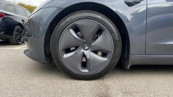 Tesla Model 3 Long Range AWD 4dr Auto