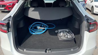 Tesla Model Y RWD 5dr Auto - Fixed Panoramic Sunroof - Wireless Charging - Hea