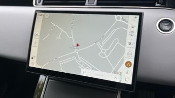 Land Rover Range Rover Evoque 2.0 D200 Dynamic HSE 5dr Auto With Fixed Panoramic Roof and Adap