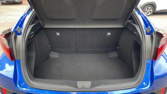 Toyota CHR 1.8 Hybrid Design 5dr CVT - Heated Front Seats - Reverse Camera
