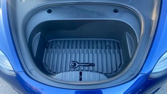 Tesla Model 3 Long Range AWD 4dr Auto