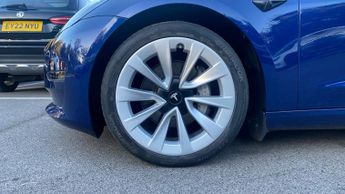 Tesla Model 3 Long Range AWD 4dr Auto