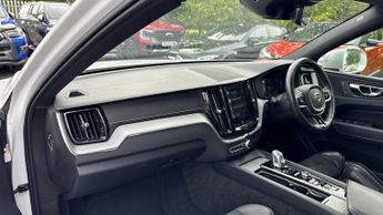 Volvo XC60 2.0 T8 (390) Hybrid R DESIGN Pro 5dr (Xenium Pack)(Apple Carplay